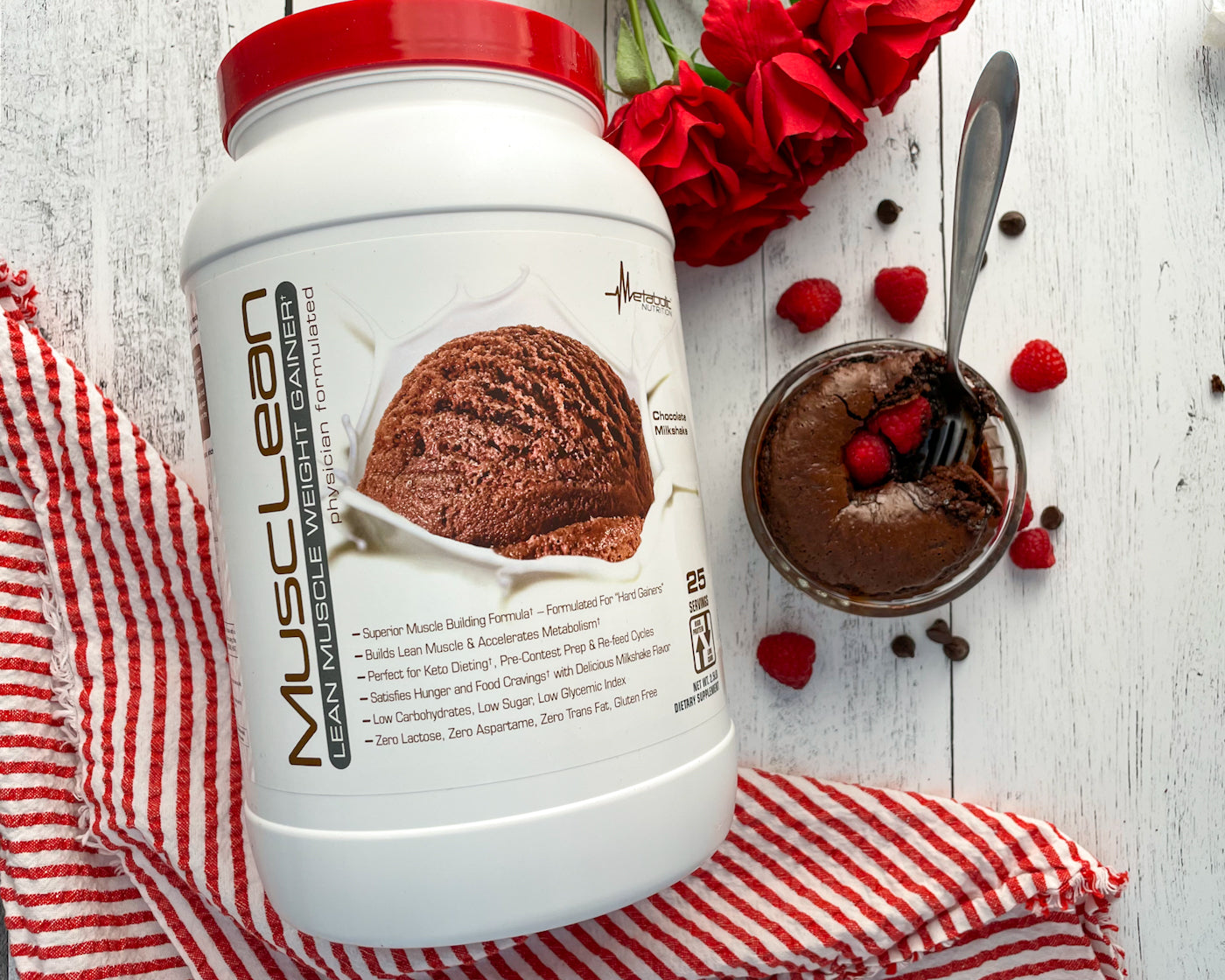FLOURLESS CHOCOLATE PROTEIN CAKE